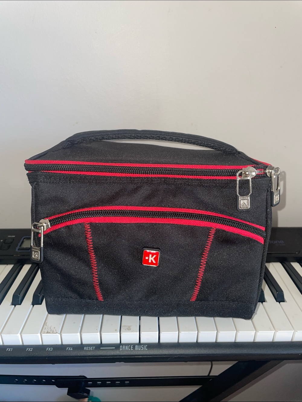 Swiss Gear Wenger -K Black & Red Insulated Lunch Bag Cooler Box